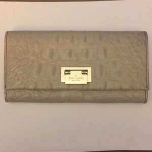 COPY - Kate Spade wallet